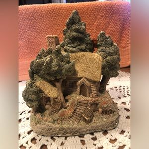 1985 Hermits Humblehome Figurine